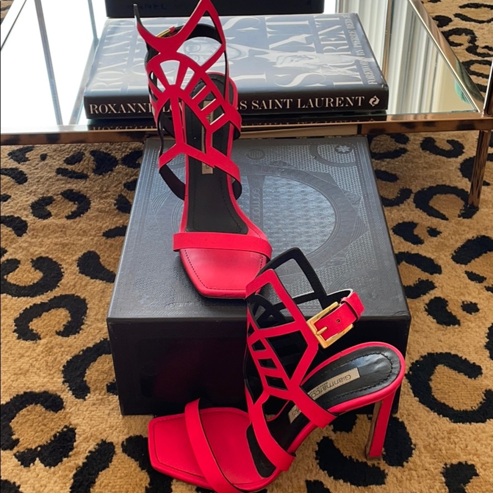 Gianmarco Lorenzi fuchsia strappy stiletto sandal